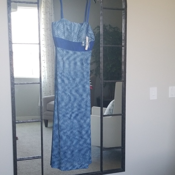 Maxi dress - Picture 1 of 3